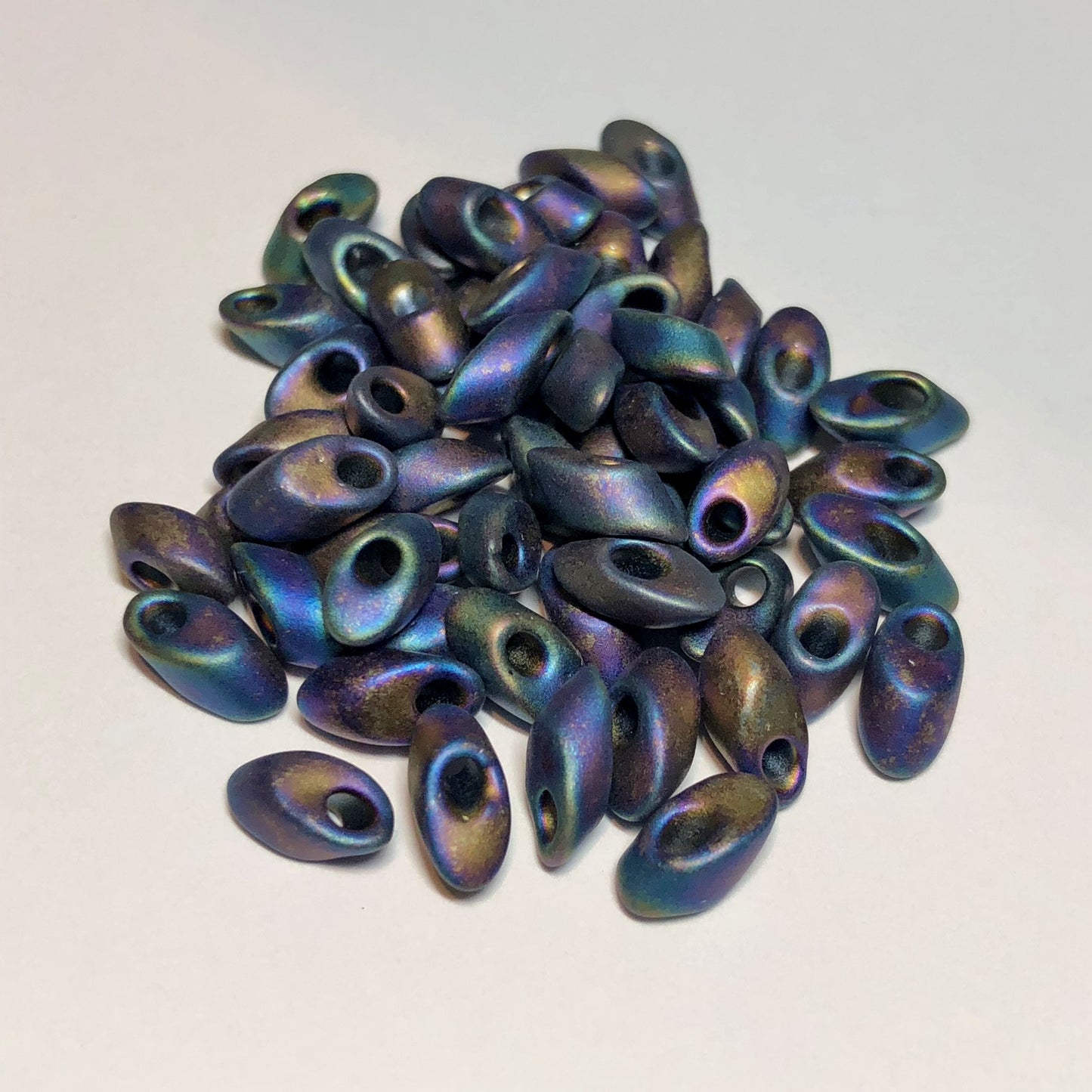 Miyuki Long Magatama LMA401FR Matte Black AB, 5 Grams