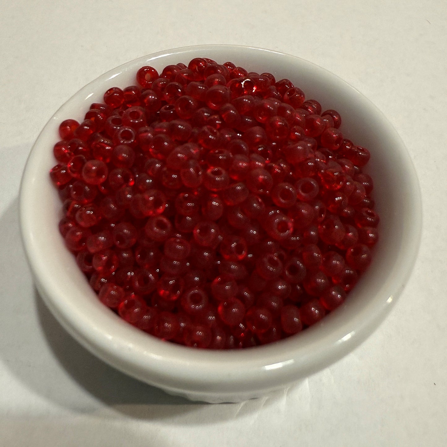 Dyna-Mites™ 8/0 Round Hole Transparent Ruby Red 8276SB Seed Beads - 5 or 10 gm
