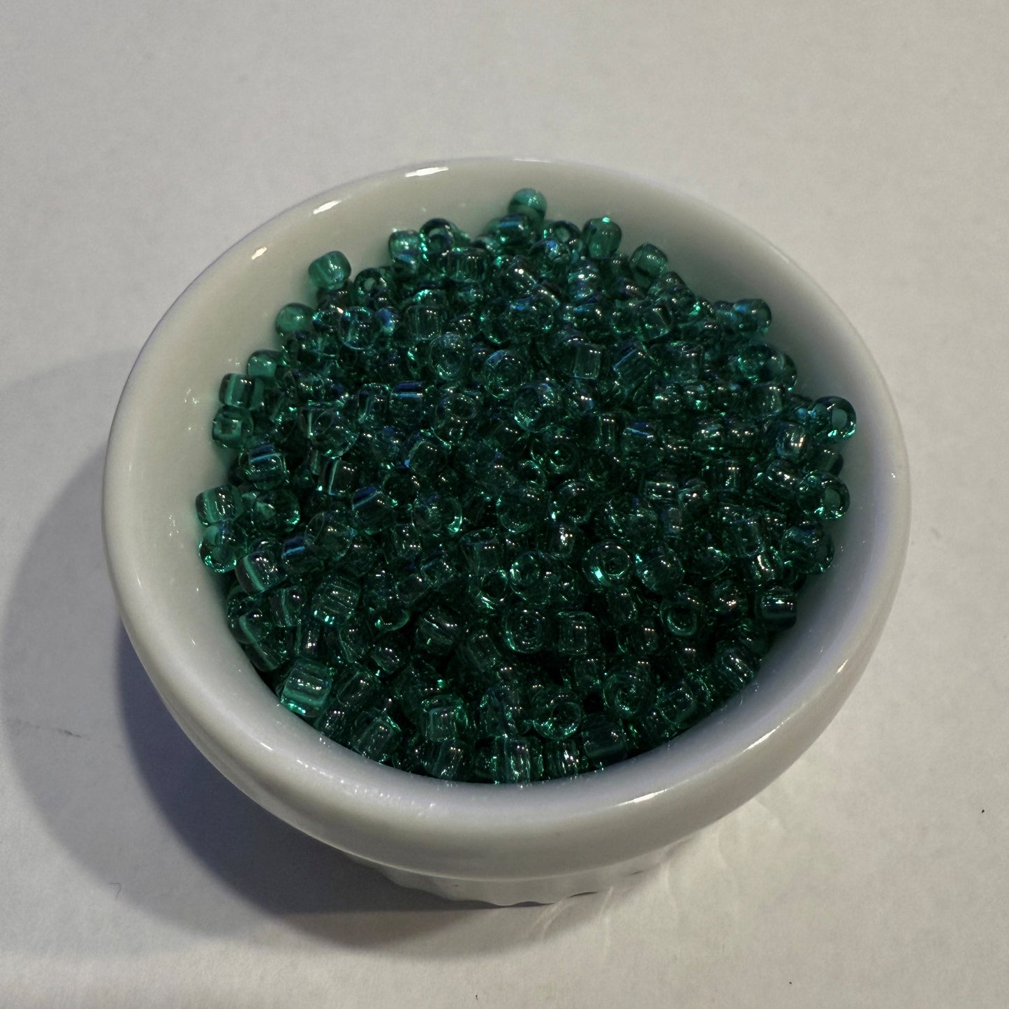 Dyna-Mites™ 8/0 Round Hole Transparent Jade Green 8282SB Seed Beads - 5 or 10 gm