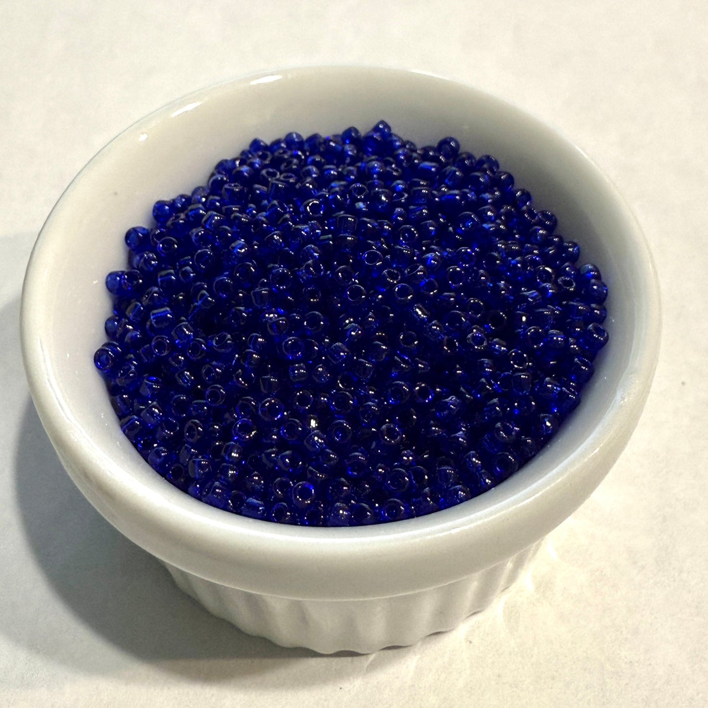 Dyna-Mites™ 11/0 Round Hole Transparent Cobalt Blue 1659SB Seed Beads - 5 gm