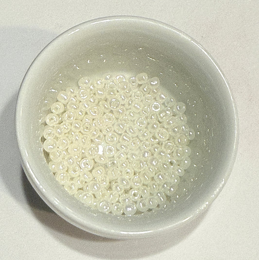 8/0 Opaque Pearl White Luster Glass Seed Beads - 5 gm