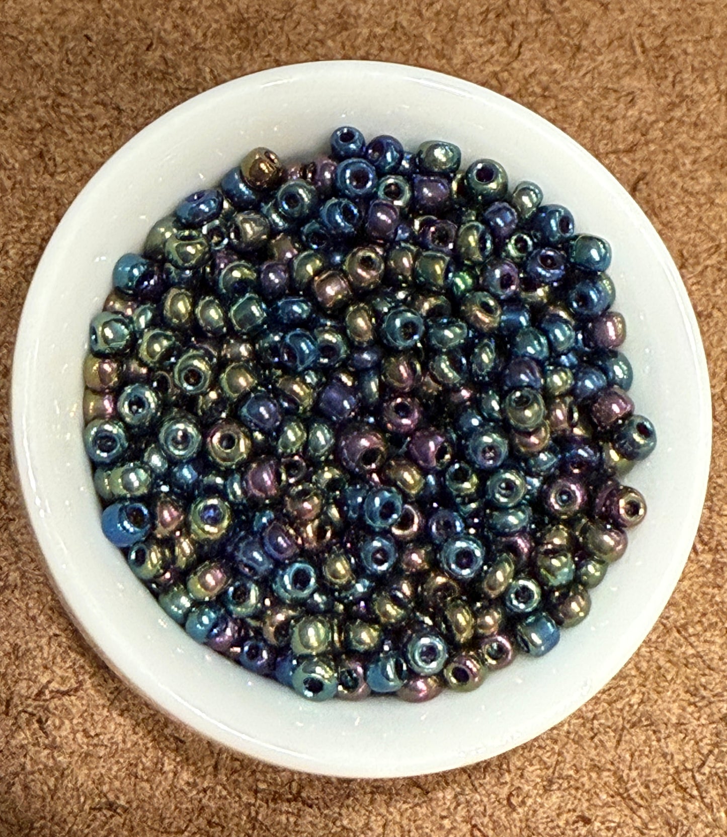 8/0 Perles de graines d’iris arc-en-ciel, 5 ou 10 g