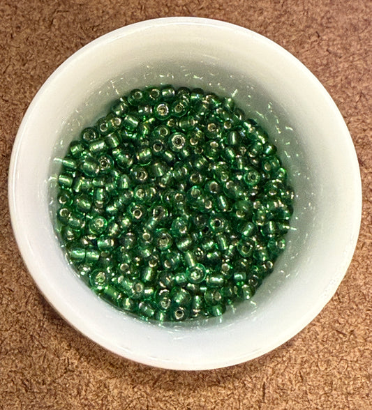 8/0 Silver Lined Transparent Green Glass Seed Beads - 5 gm