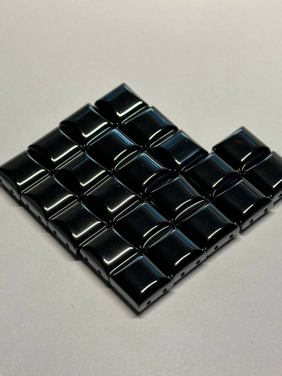 black hematite square beads