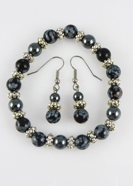 Set strečového náramku a visacích náušnic z polodrahokamu z polodrahokamu sněhové vločky