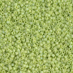 Miyuki Delica DB876 / DB0876 11/0 Perles de cylindre/tube de chartreuse opaque mat, 5 ou 10 g
