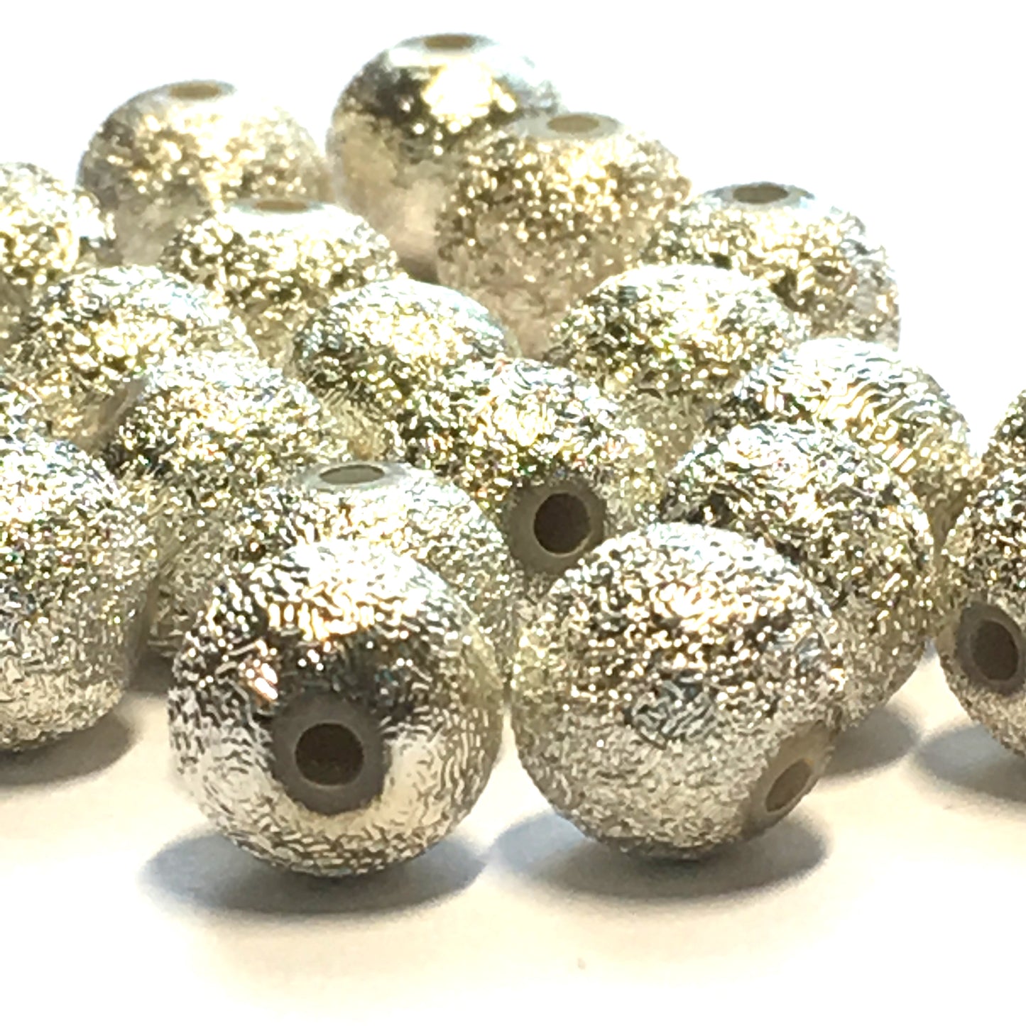 Perles rondes acryliques Stardust dorées (pâles), 8 mm - 23 ou 28 perles