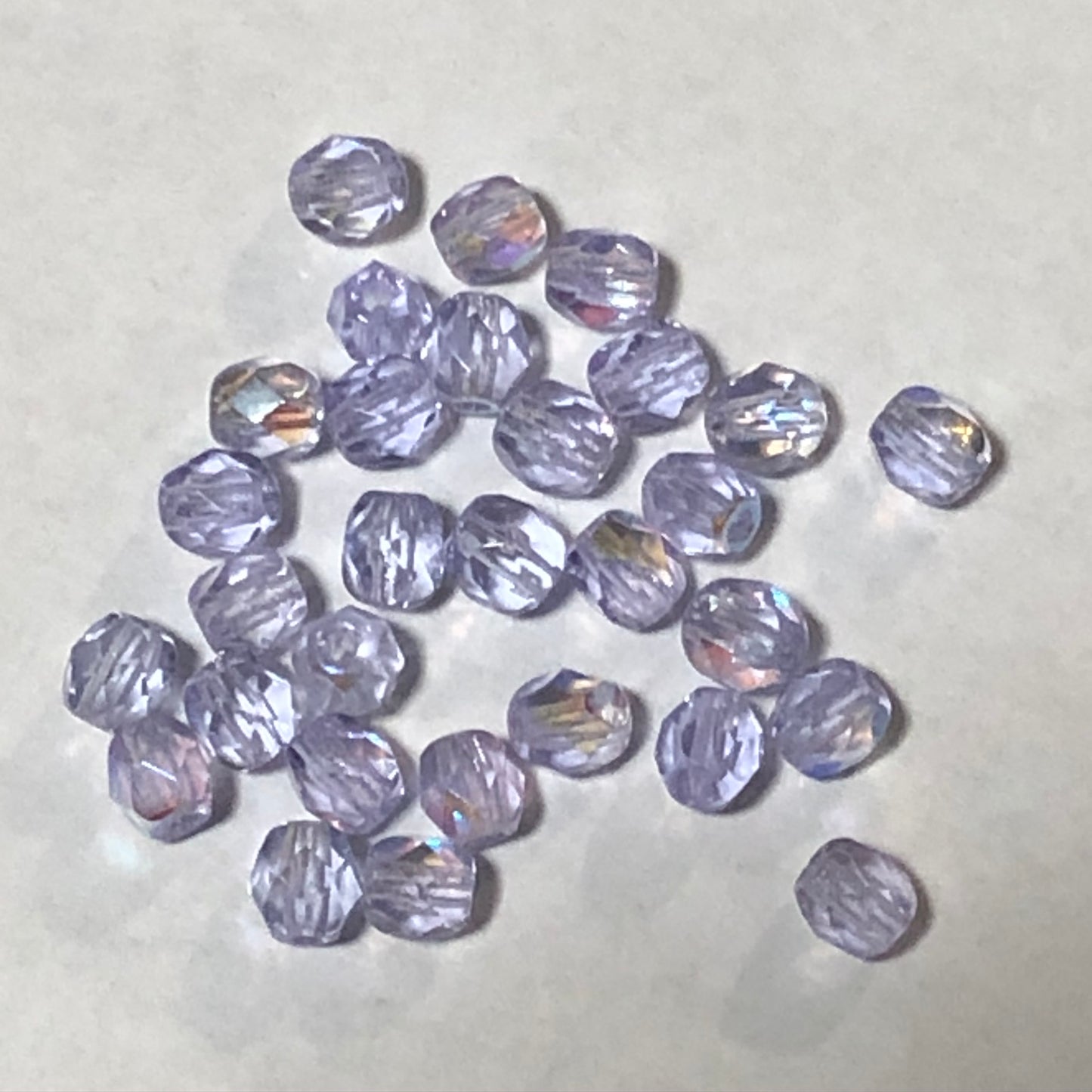 České ohňově leštěné levandule AB fazetové skleněné korálky, 4 mm, 12 nebo 30 korálků