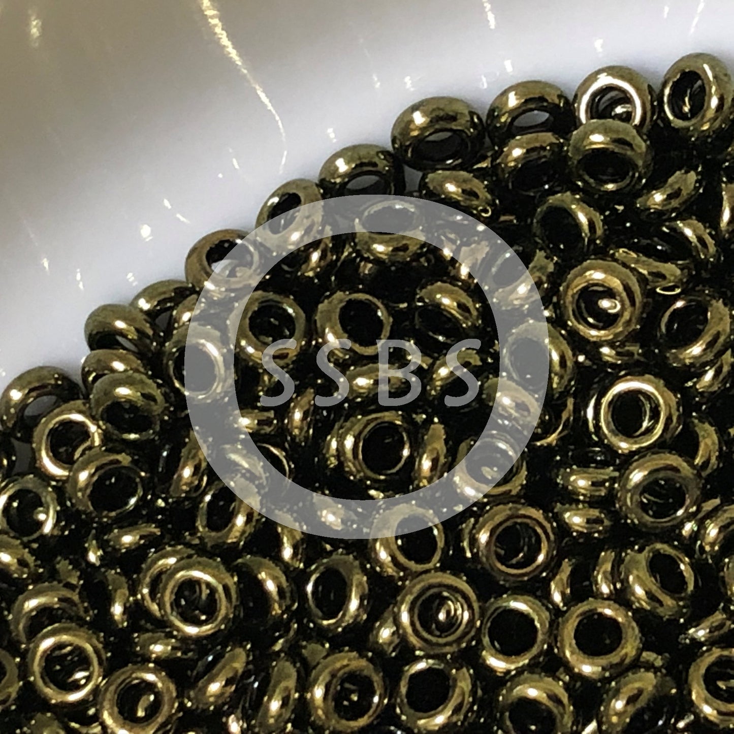TOHO TD-8-422  - 8/0  Jet Gold Luster Demi Beads, 5 gm