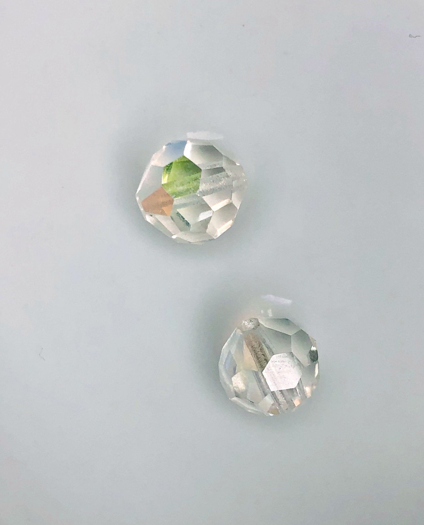 Perles de verre rondes à facettes en cristal AB, 9 mm - 2 perles