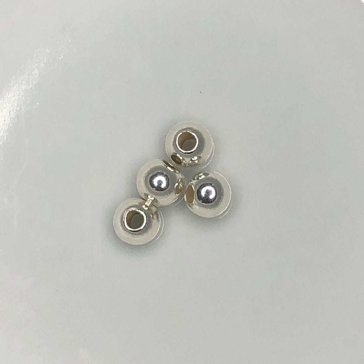 Perles rondes en métal en argent sterling, 6 mm - 4 perles - Trou 2 mm