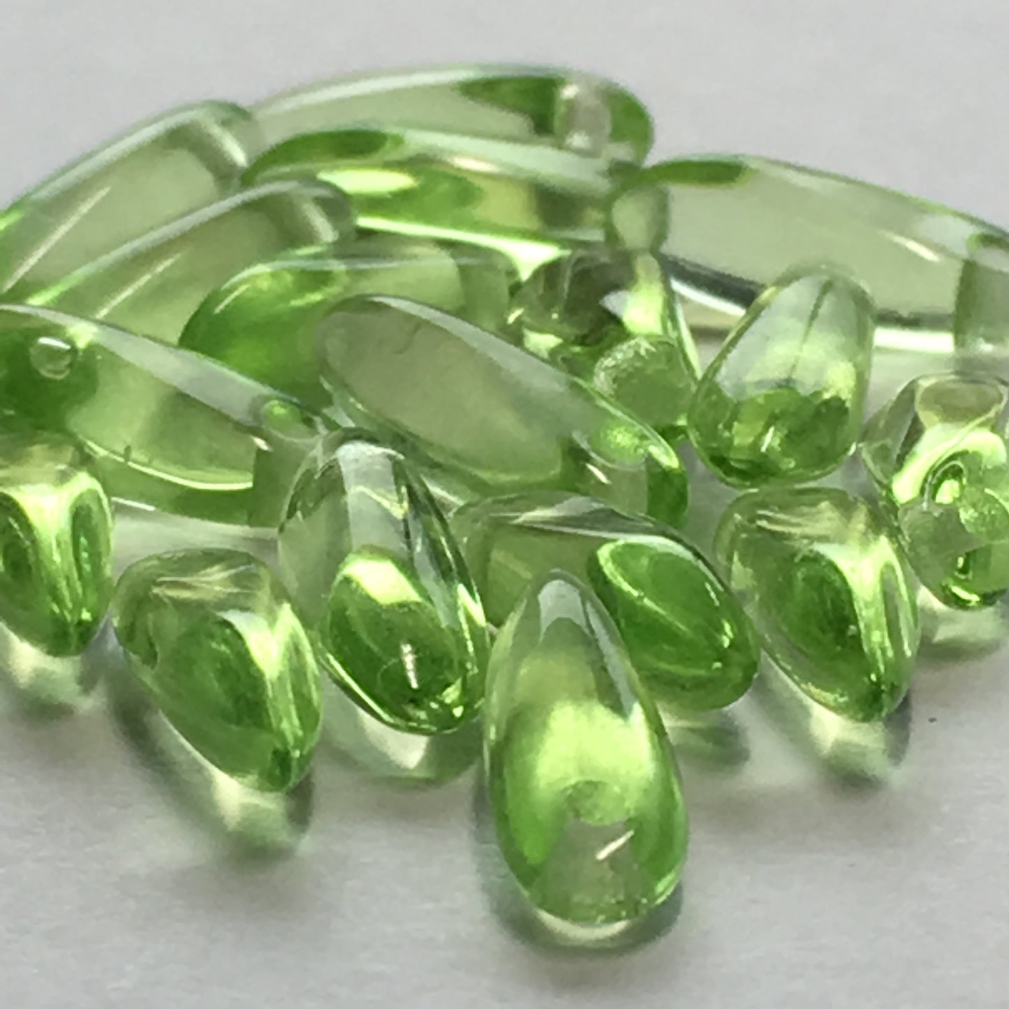 Transparent Green Glass Dagger Beads, 3 x 10 mm, 20 Beads