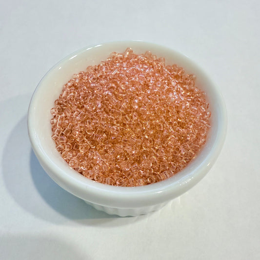 Dyna-Mites™ 11/0 Round Hole Transparent Light Peach 4723SB Seed Beads - 5 gm