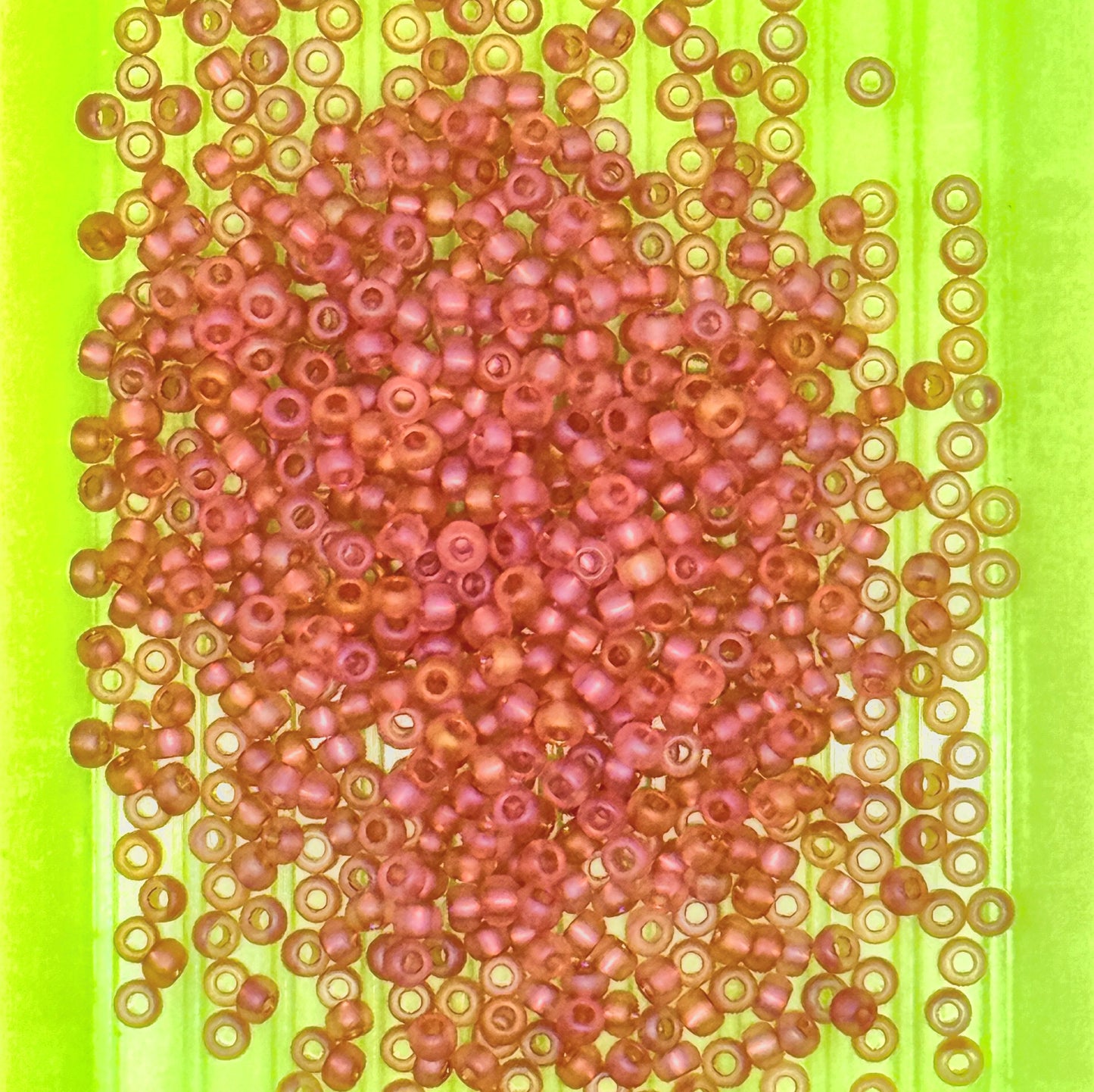 Preciosa 11/0 07122M Český Deep Rose Transparentní matný rokajl, 5 nebo 10 g
