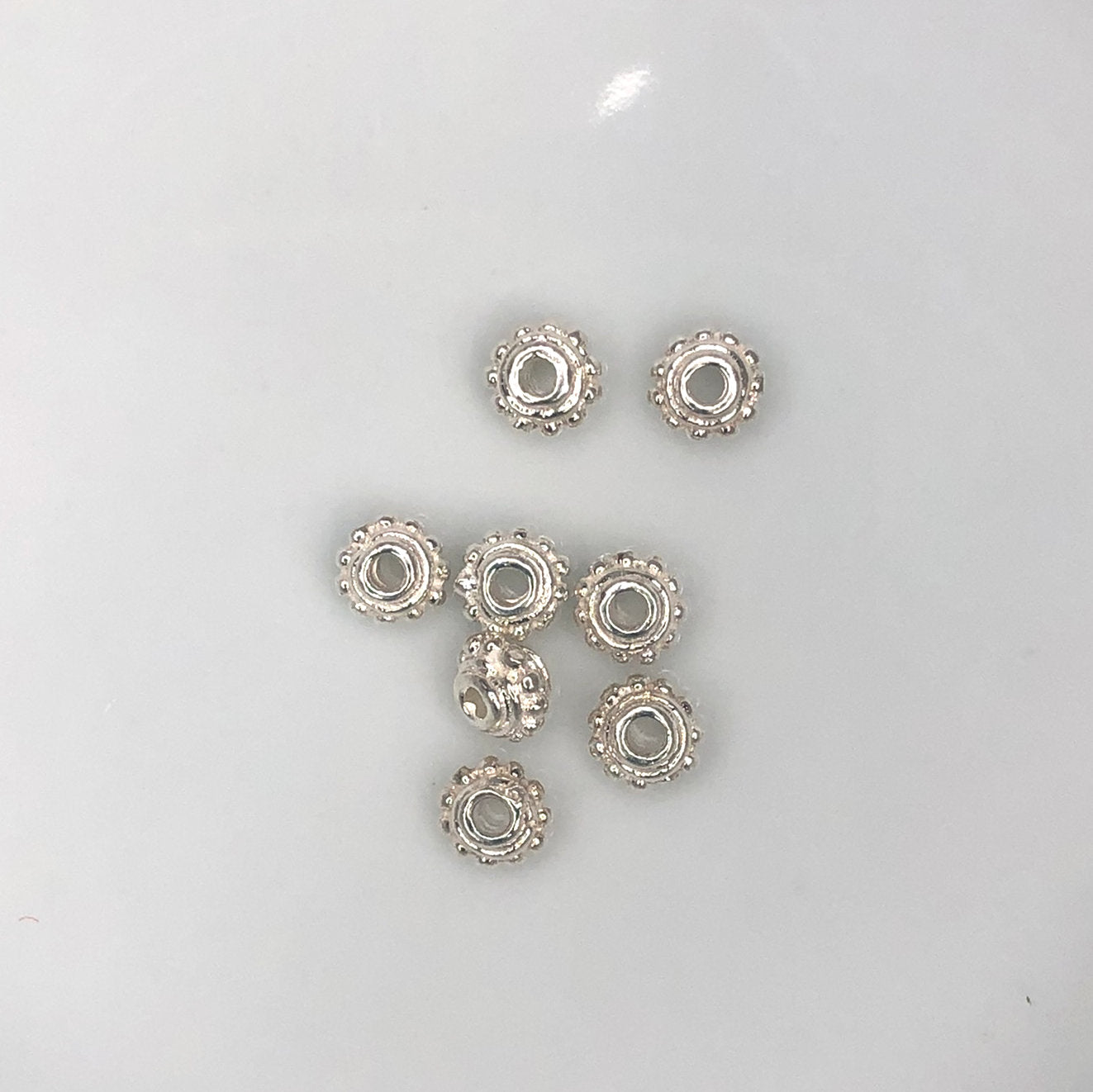 Perles d'espacement en métal Bali argent brillant, 5,5 x 4 mm - 8 perles