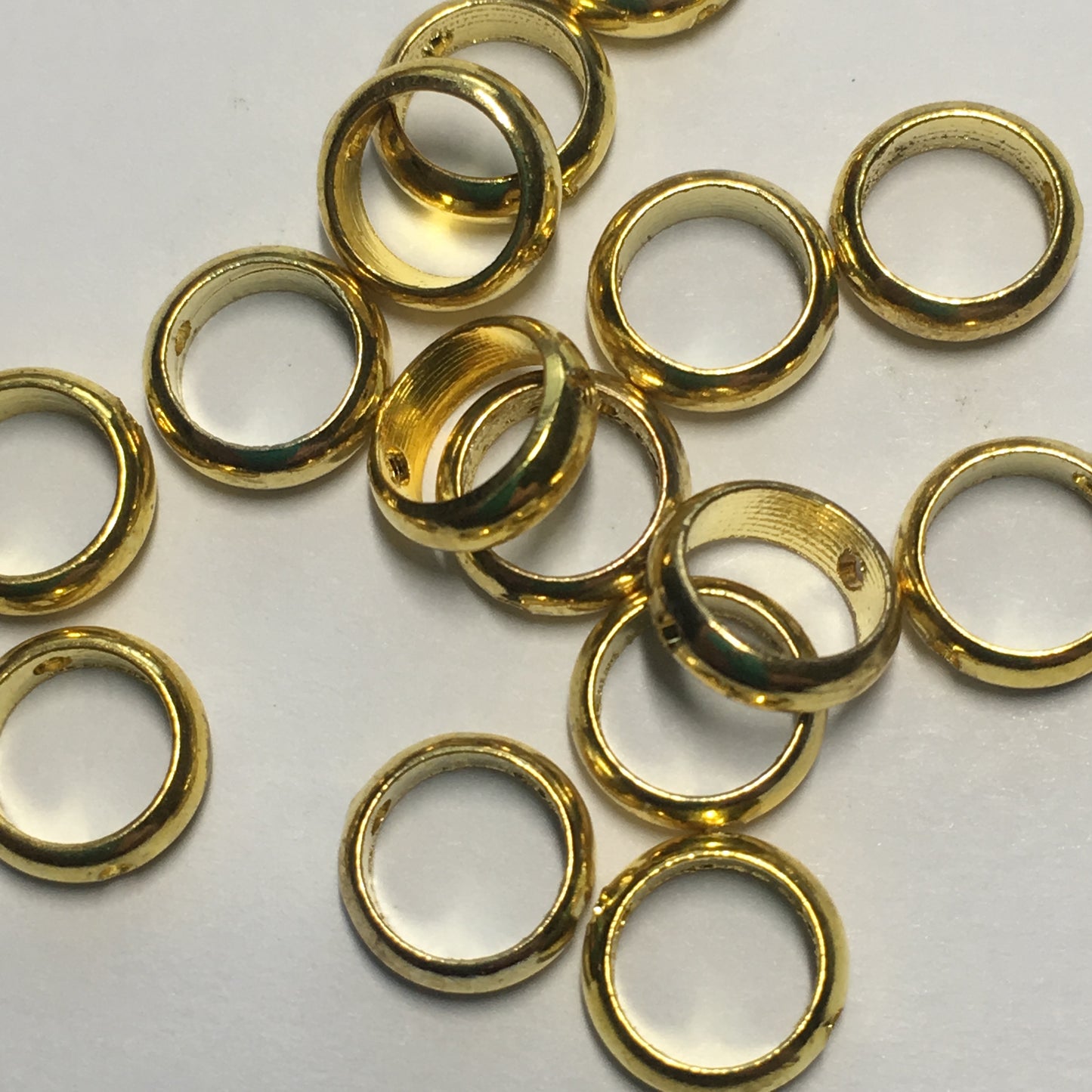 Gold Rings Spacers Connectors Beads, 8 x 2 mm, Quantity 14