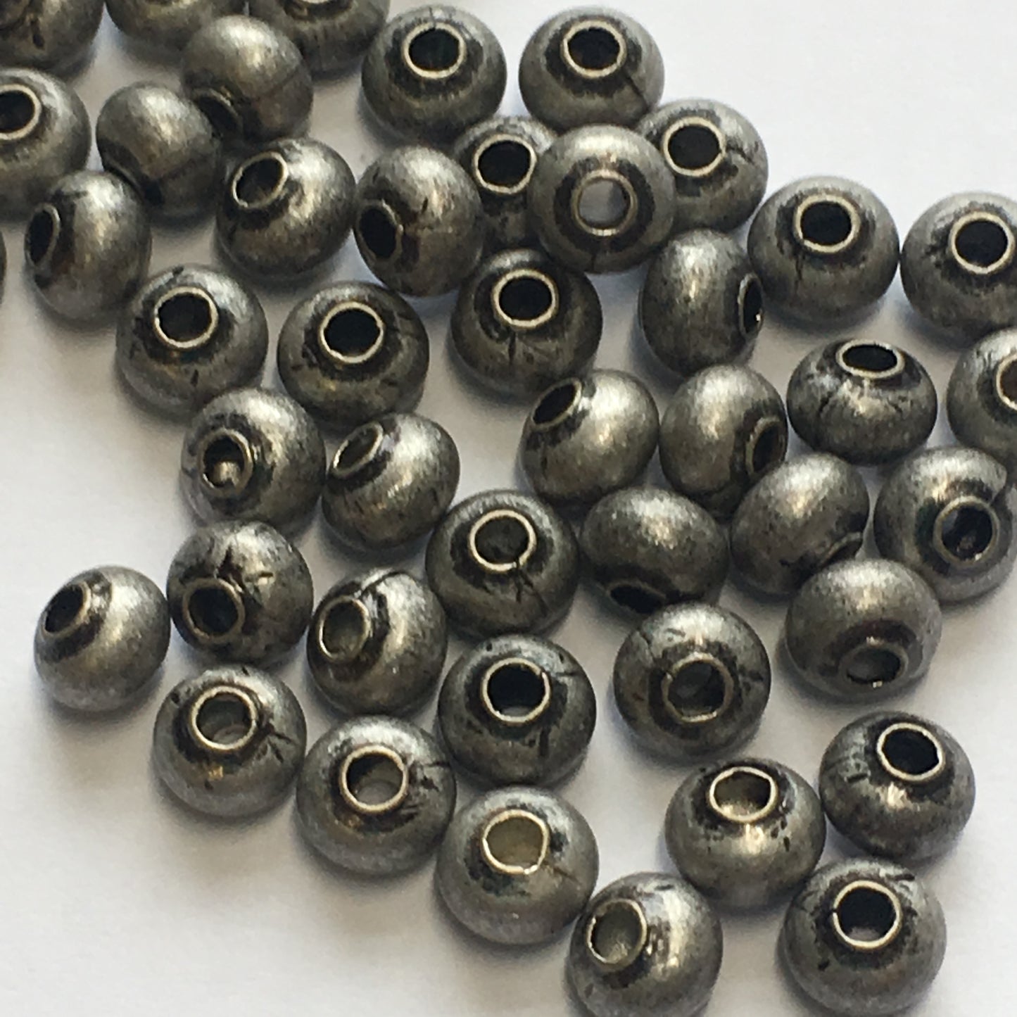 Antique Pewter Finish Smooth Saucer Beads, 4.5 x 3.2 mm - 50 Beads