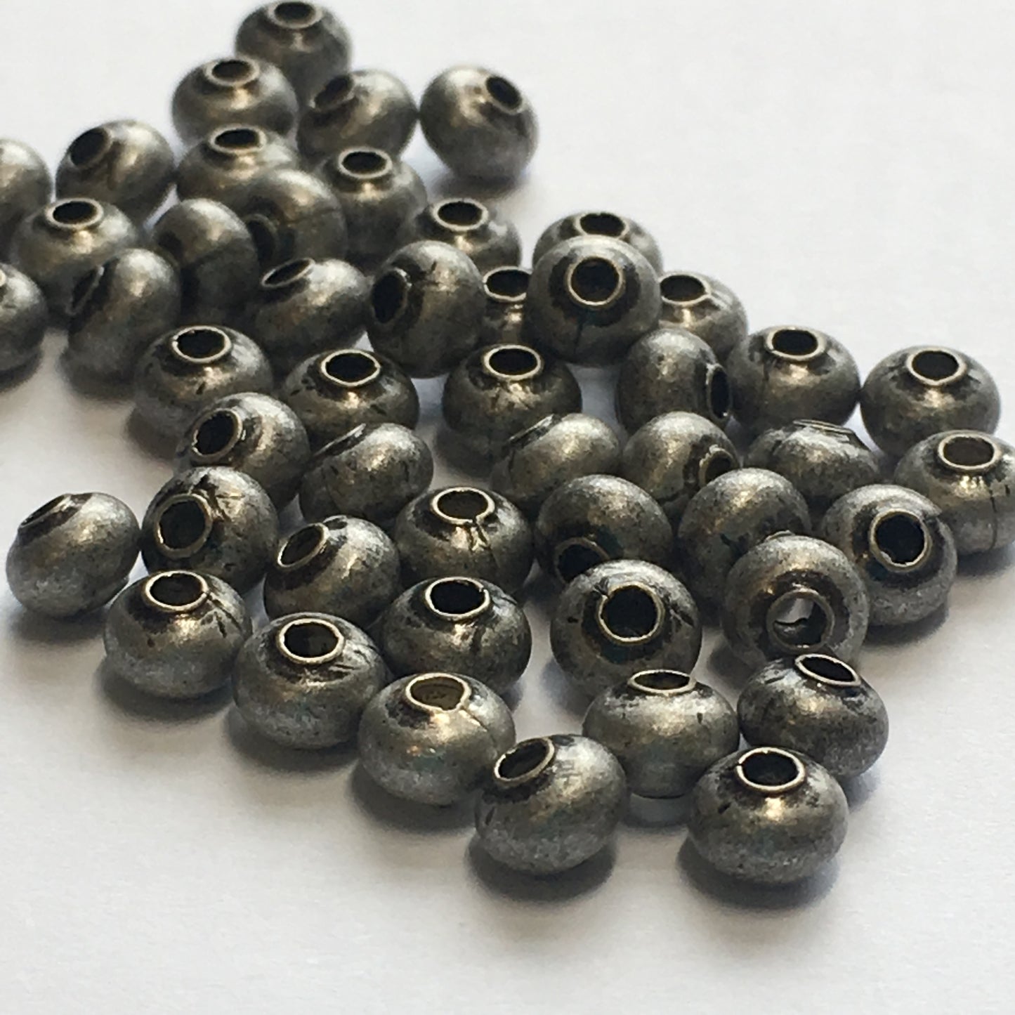 Antique Pewter Finish Smooth Saucer Beads, 4.5 x 3.2 mm - 50 Beads