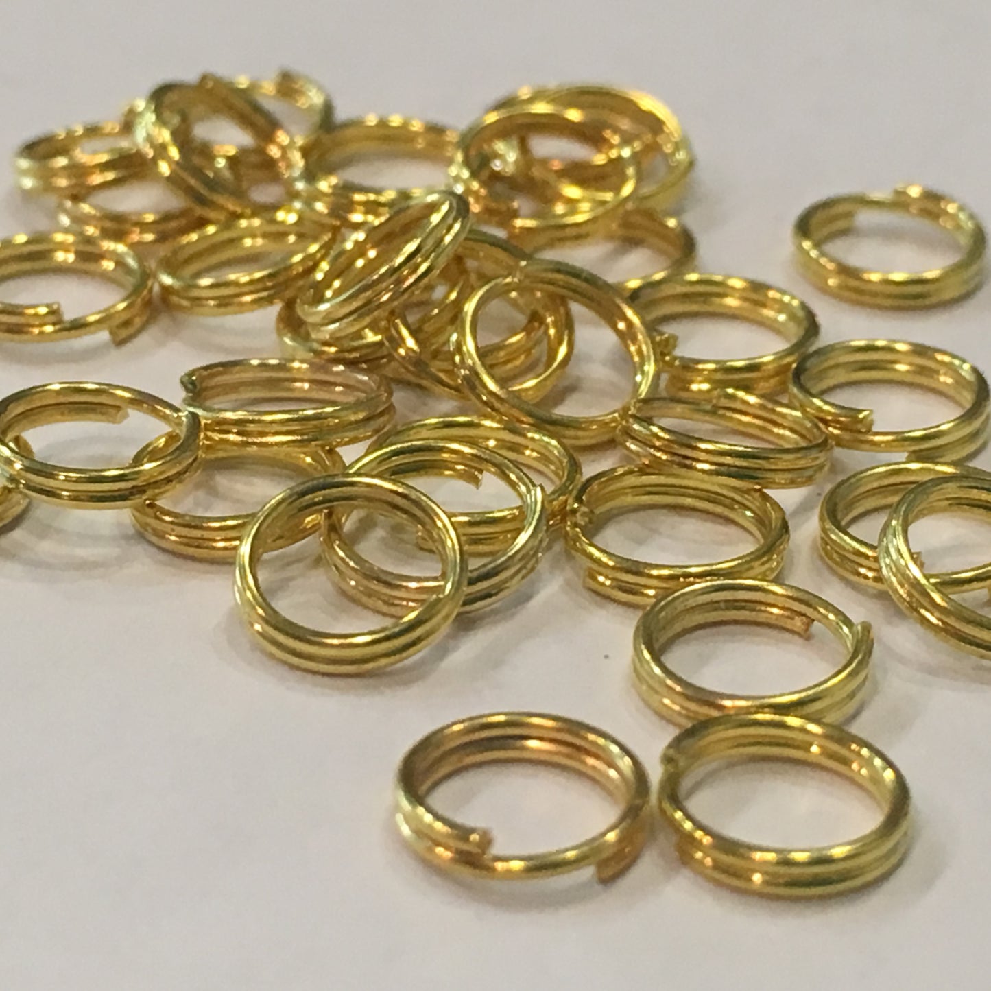 6 mm 22-Gauge Gold Double Jump Rings - 20 Rings