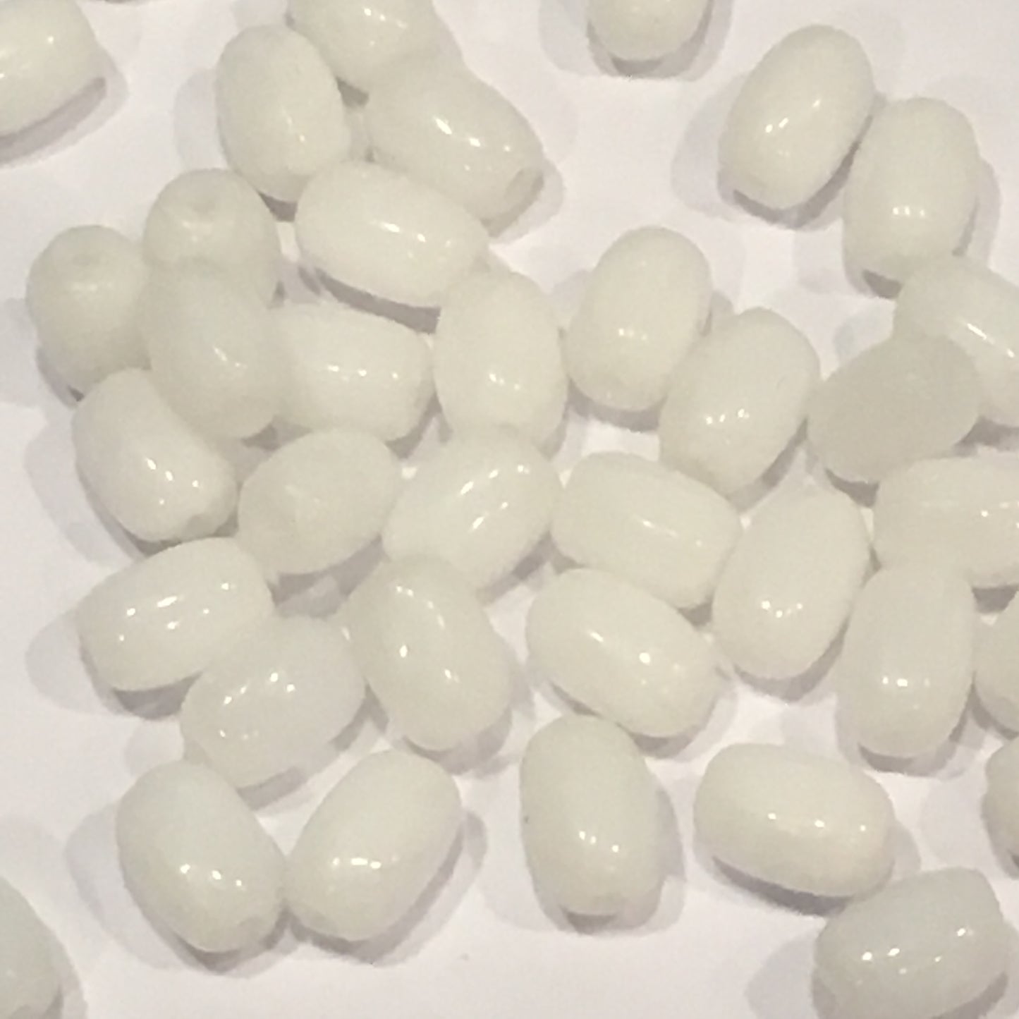 White Glass Barrel Beads 6 x 4 mm, 40 Beads