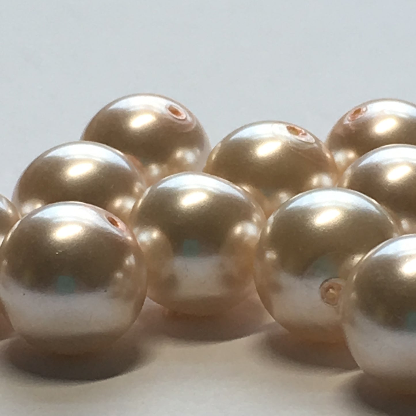 Light Pink Pearl Round Glass Beads, 10 mm, 16 Beads
