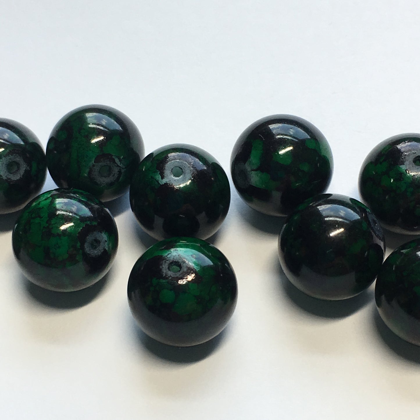 Green Painted Glass Beads 12 mm, 12 Beads