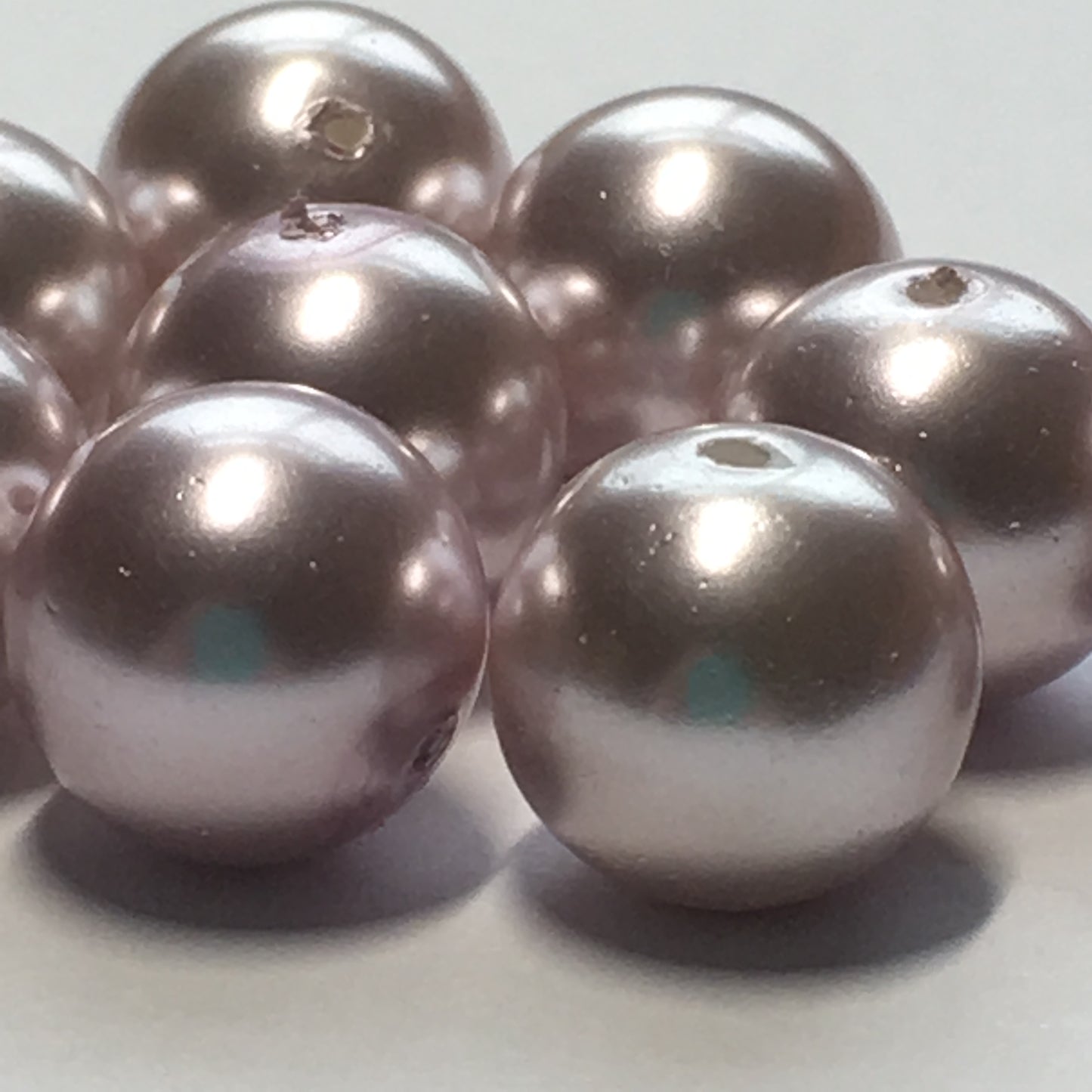 Light Mauve Pearl Round Glass Beads, 10 mm, 14 Beads