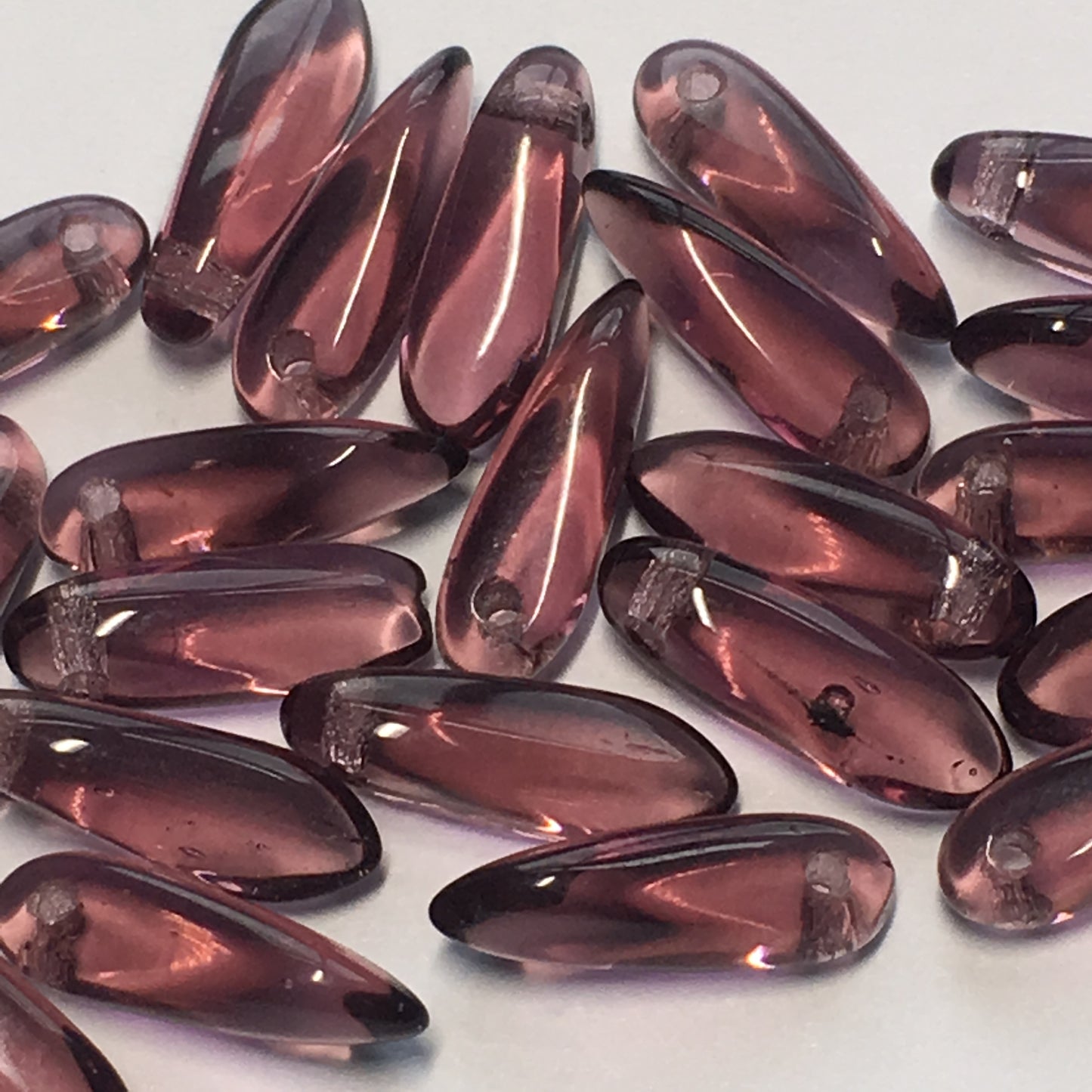 Transparent Purple Dagger Glass Beads, 3 x 9 mm, 25 Beads