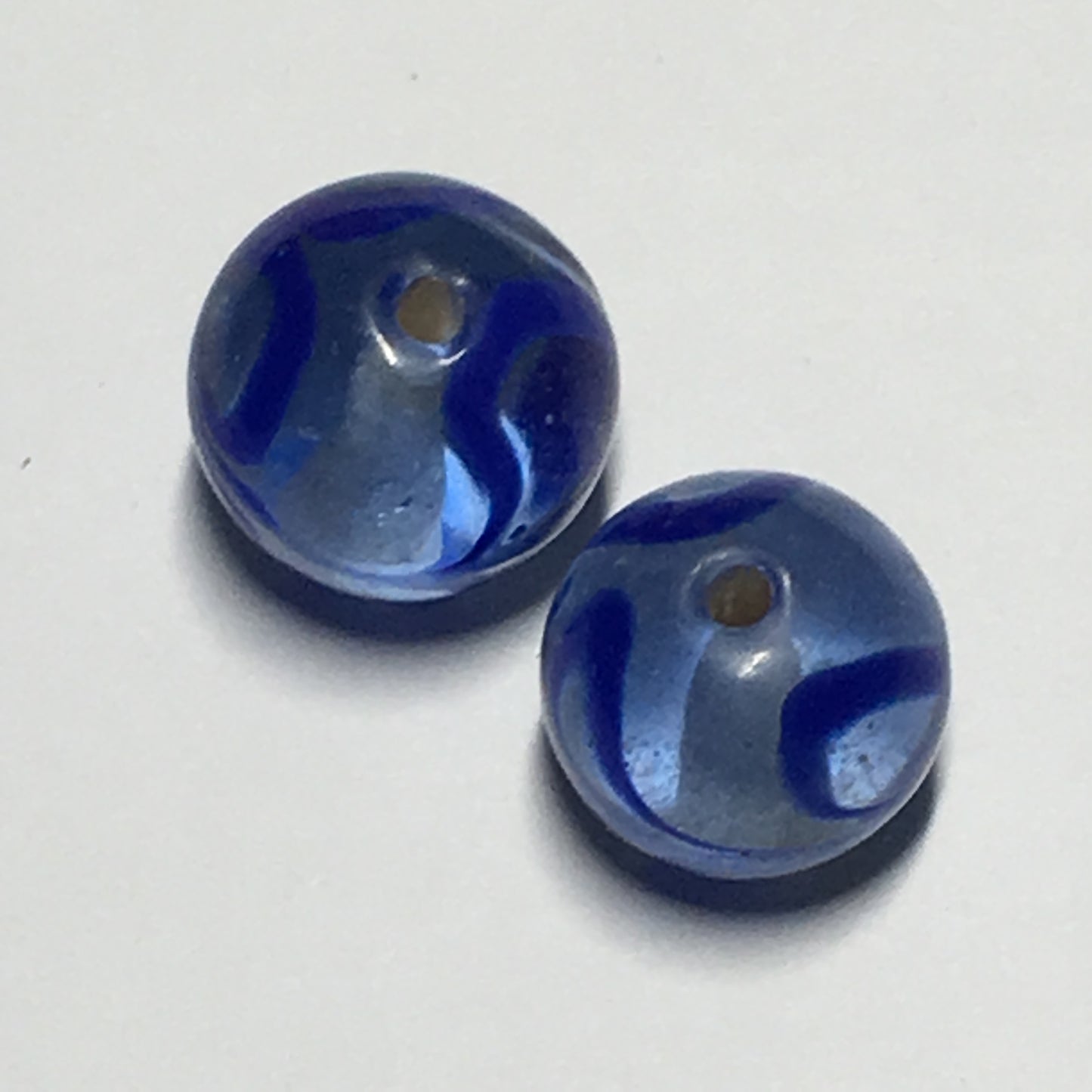 Transparent Blue Glass with Dark Blue Swirl Round Glass Lampwork Beads, 10 mm, 2 Beads