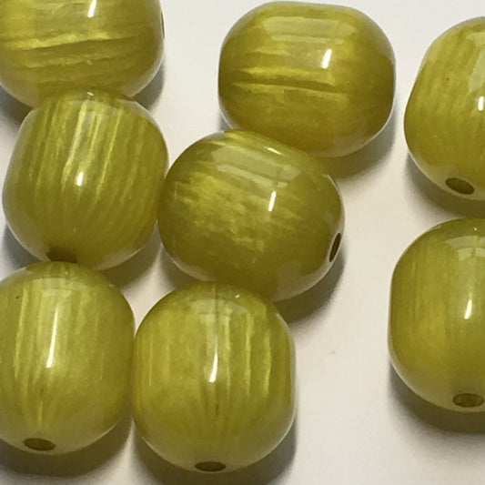 Green Resin Barrel Beads, 20 x 18 mm, 8 Beads