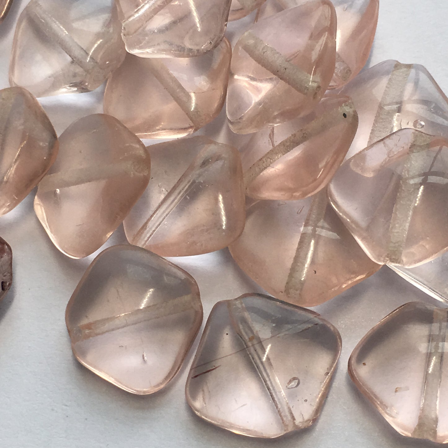 Transparent Pink Lampwork Glass Flat Diamond Beads, 12 x 11 x 5 mm, 20 Beads