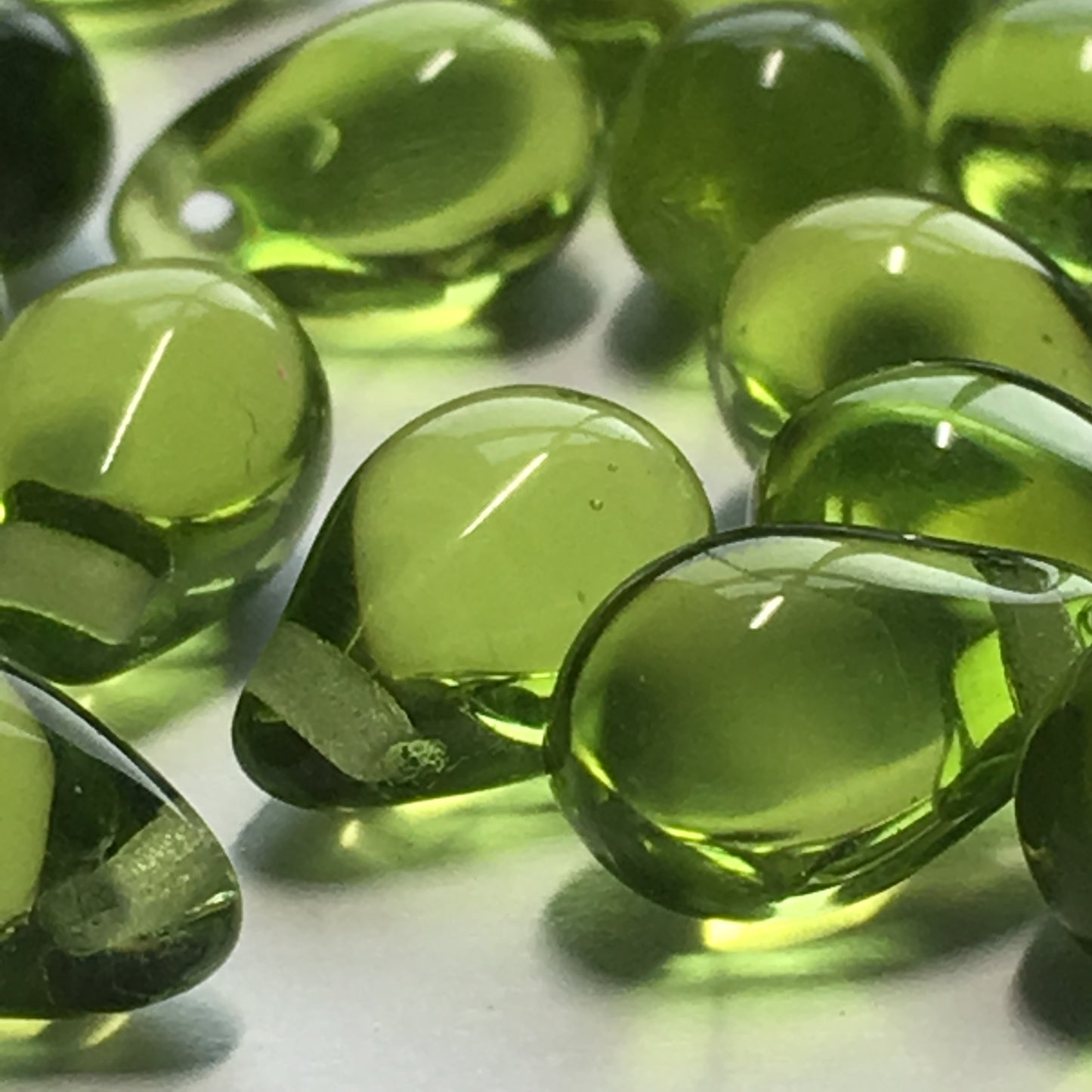 Transparent Green Glass Teardrop Beads, 6 x 9 mm, 21 Beads