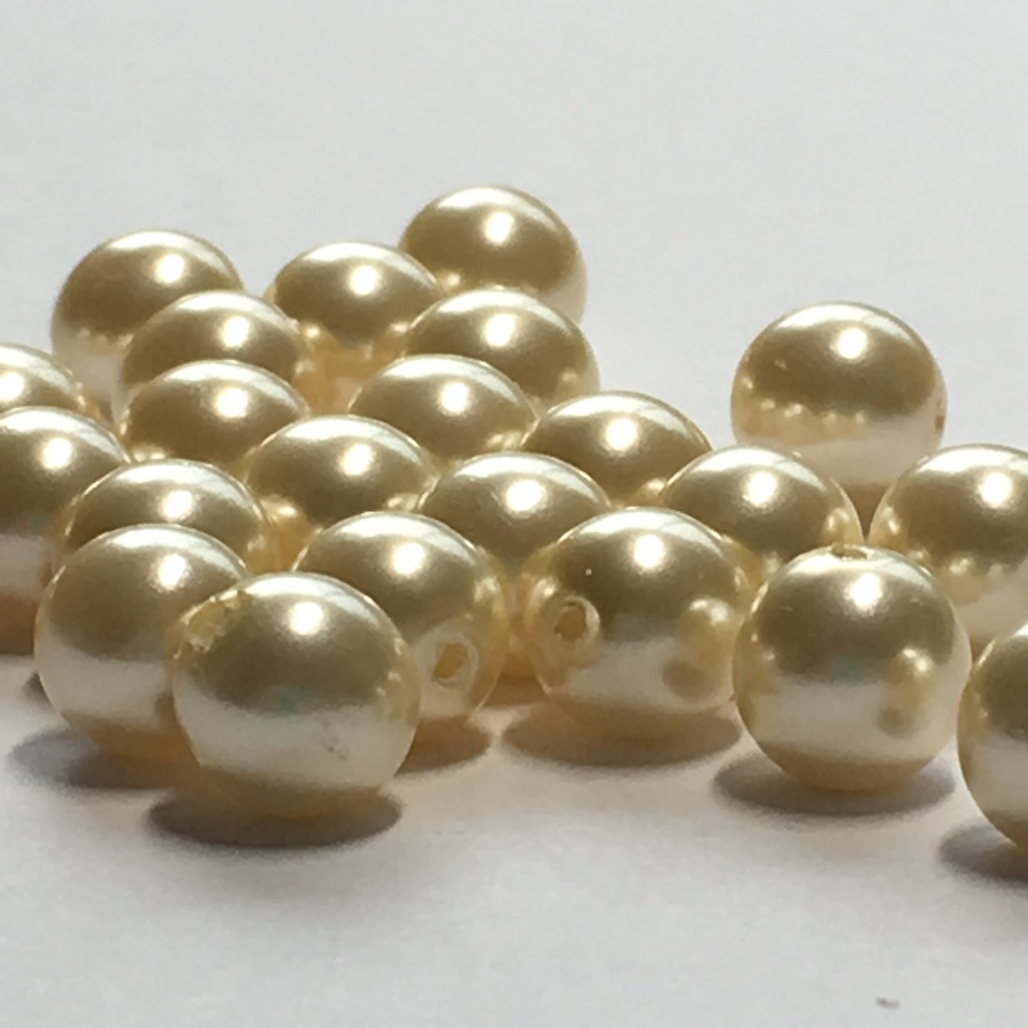 Cream Round Glass Pearls, 6 mm, 25 Pearls