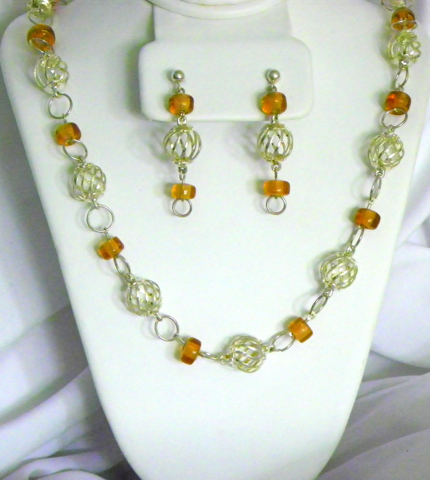 Silver Plated Spiral Wire Ball and Amber Beads Necklace and Earring Set