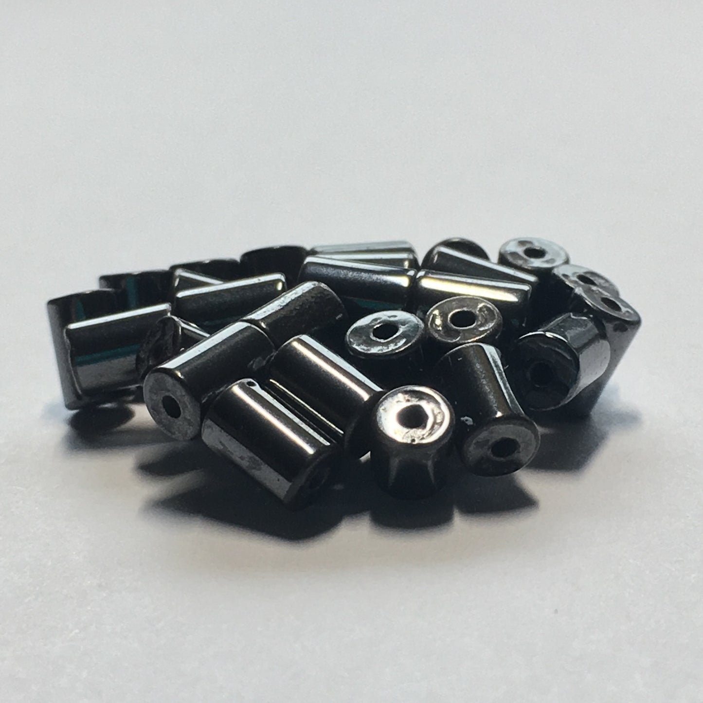 Hematite Magnetic Tube Beads, 6 x 3 mm - 30 Beads