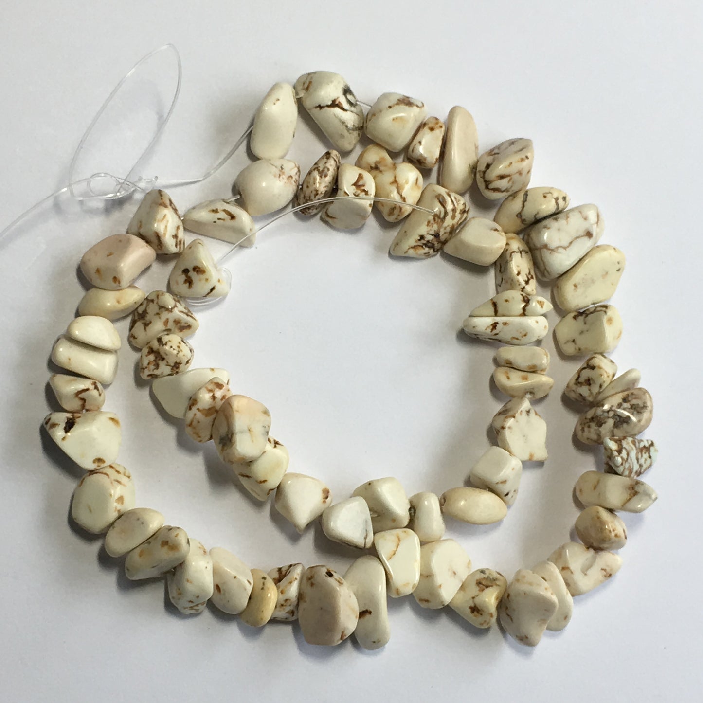 Ivory Howlite Semi-Precious Stone Chips/Beads, 5-10 mm, Approx. 64 Beads