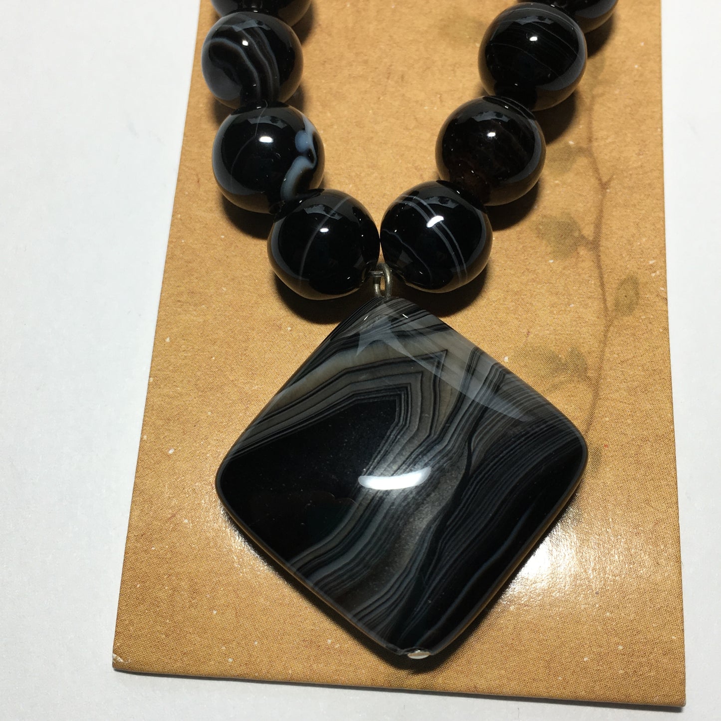Organics Banded Onyx Semi-Precious Stone Pendant Set 8 -10 mm Beads and 30 mm Long Pendant