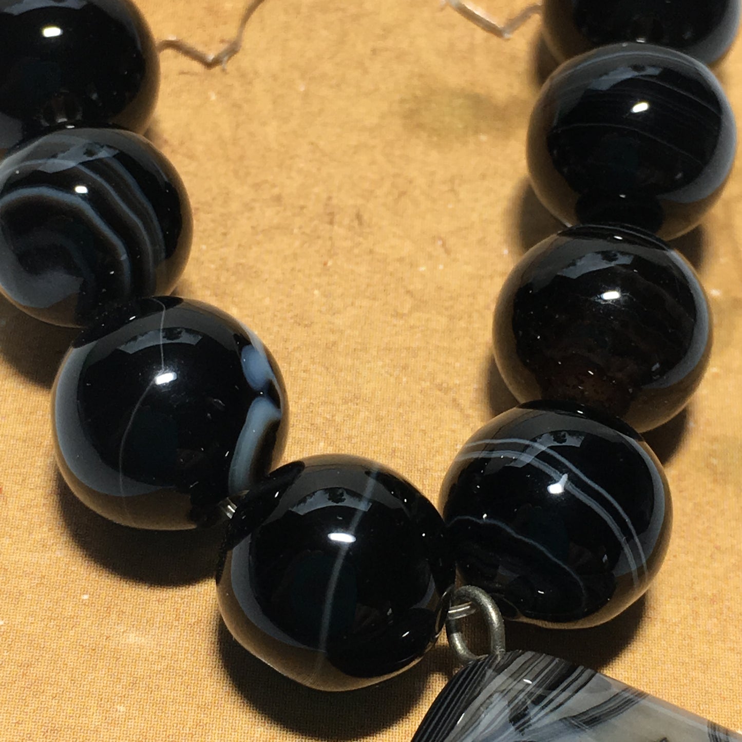 Organics Banded Onyx Semi-Precious Stone Pendant Set 8 -10 mm Beads and 30 mm Long Pendant