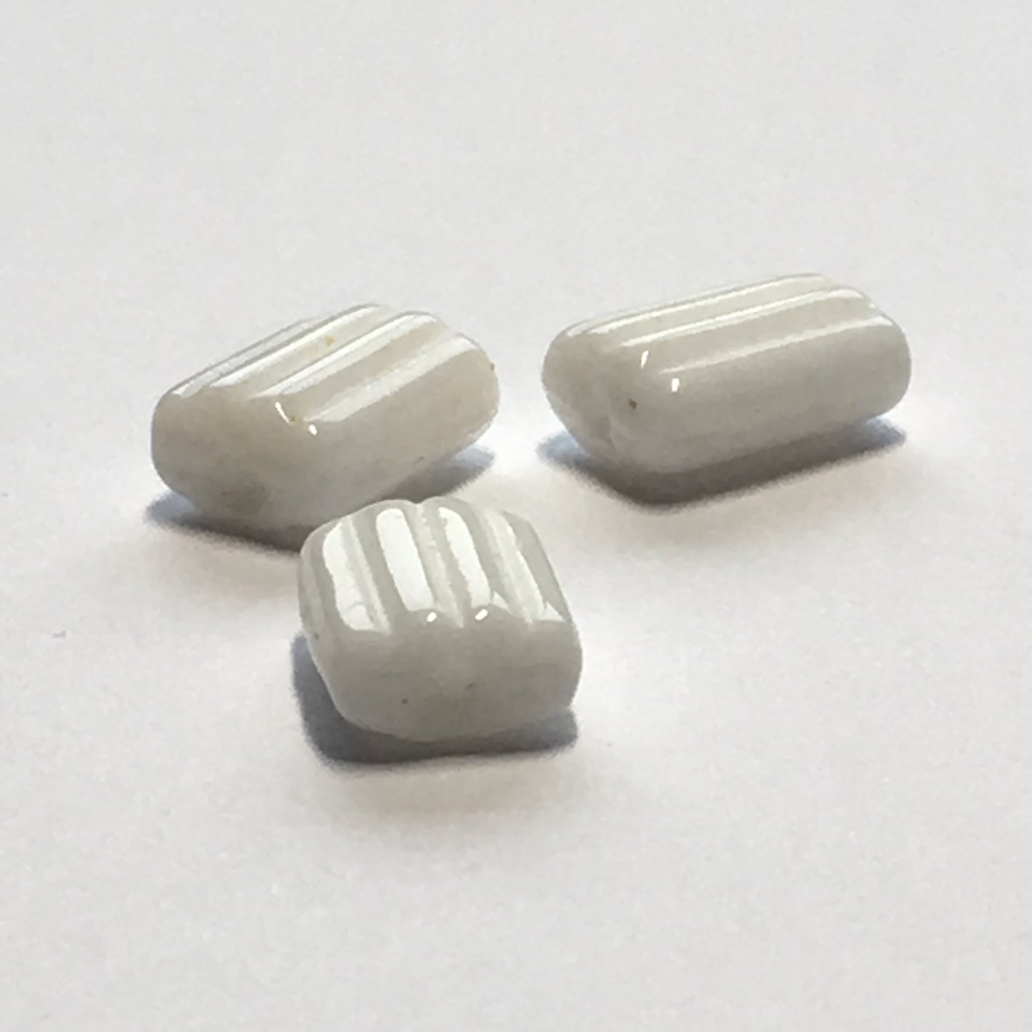 Opaque White Ribbed Glass Flat Rectangle Beads, 8 x 6 x 3 mm, 3 Beads