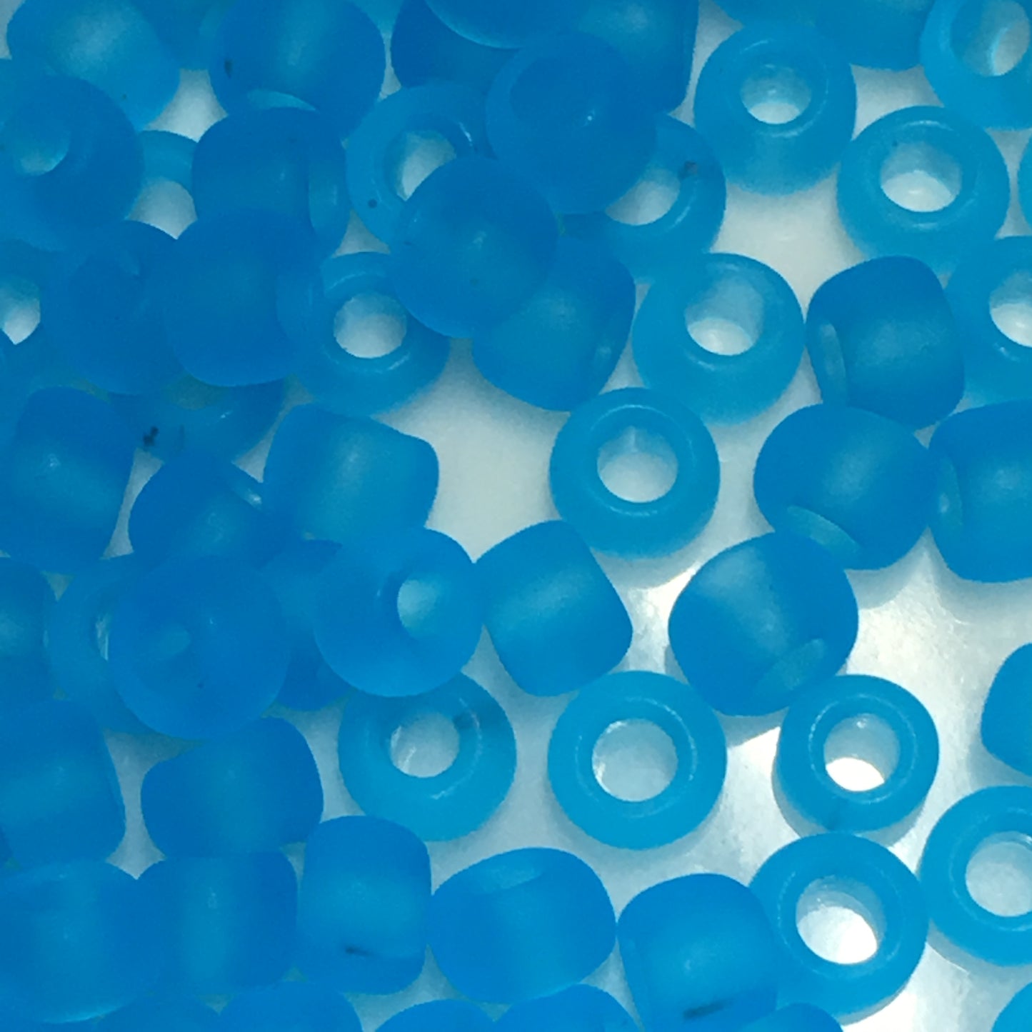 TOHO TR-6-3BF 6/0 Transparent Frosted Medium Aquamarine Seed Beads, 5 gm