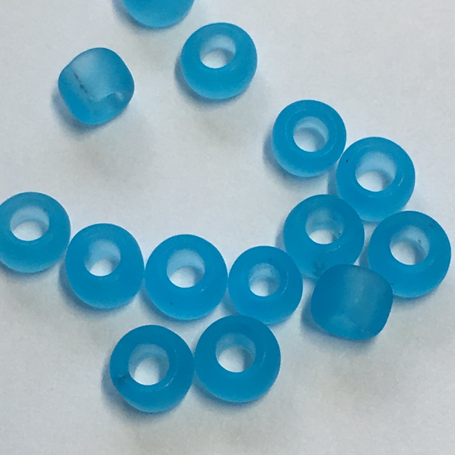 TOHO TR-6-3BF 6/0 Transparent Frosted Medium Aquamarine Seed Beads, 5 gm